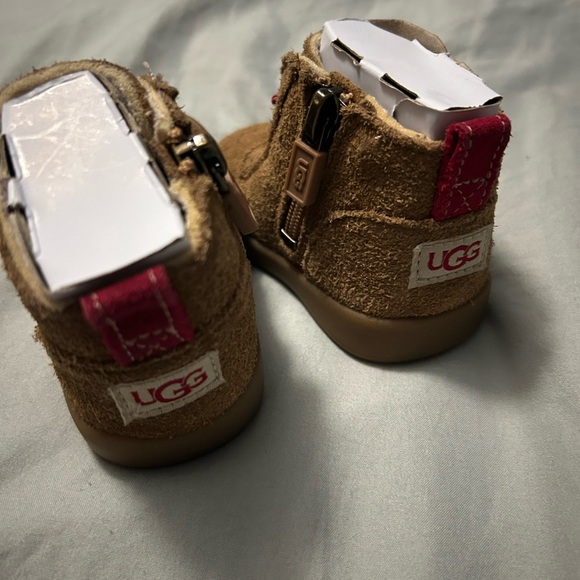 Baby Ugg boots - Picture 2 of 5
